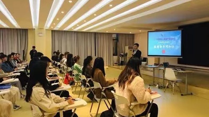 一线技能培训品牌：如何选择优质课程体系**