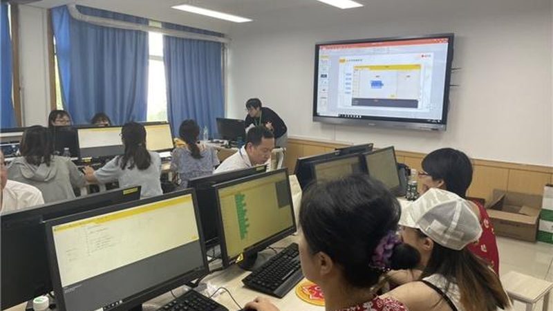 成都职业培训：揭秘高薪专业背后的逻辑**
